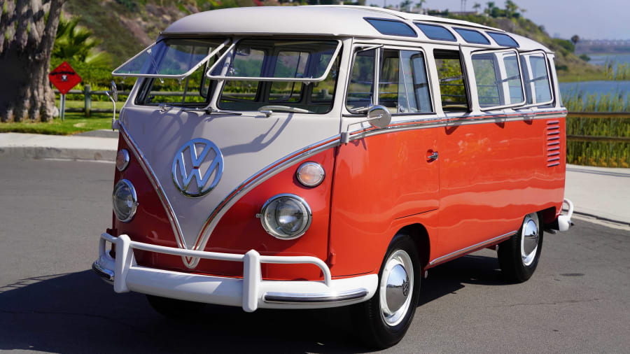 1962 Volkswagen Type II Deluxe 23-Window Microbus