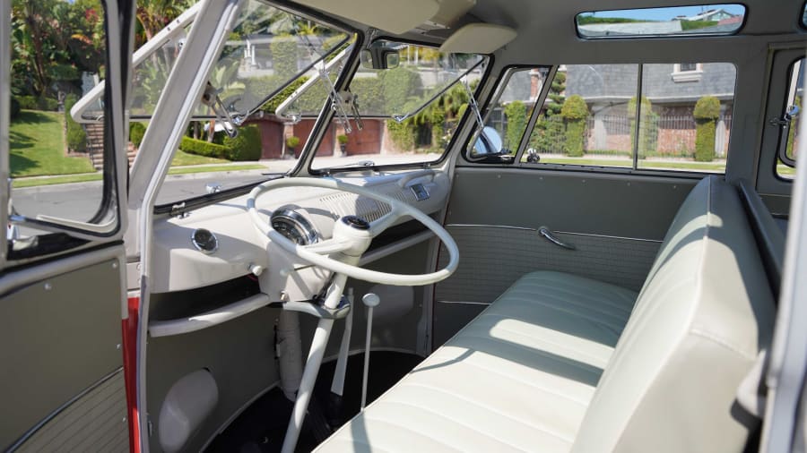 1962 Volkswagen Type II Deluxe 23-Window Microbus