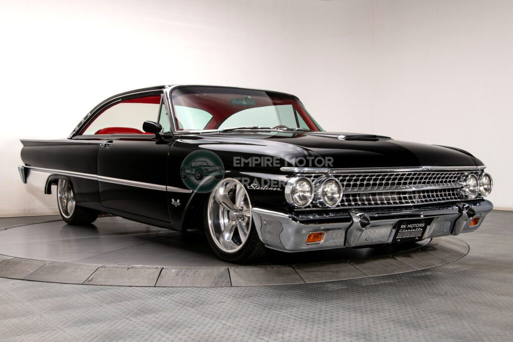 1961 Ford  Galaxie Starliner