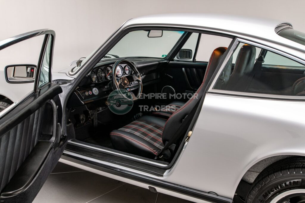 (SOLD) 1975 Porsche  911