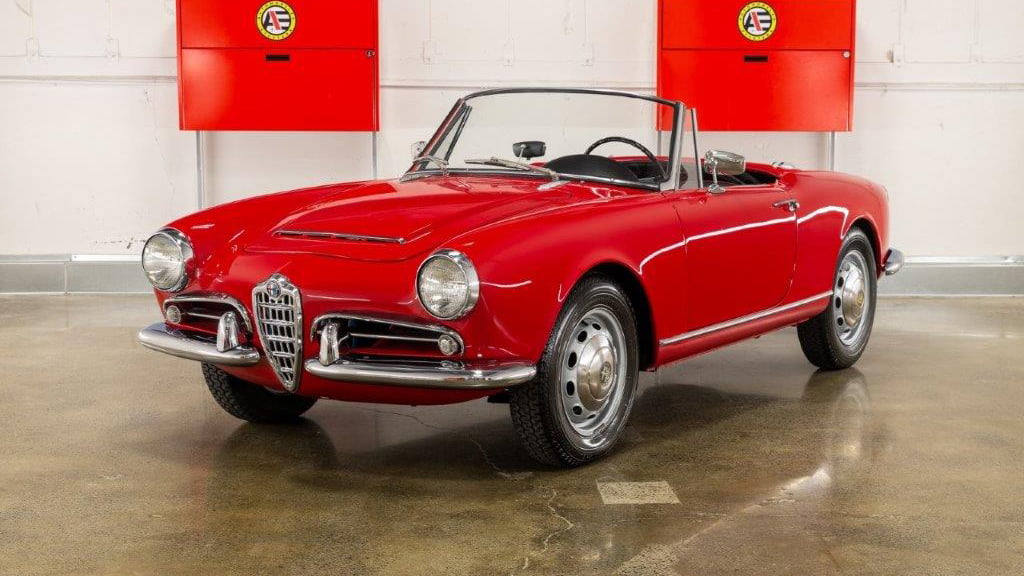 1966 Alfa Romeo Giulia Spider Veloce