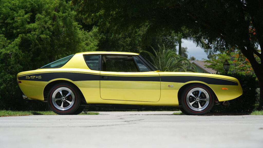 1972 Studebaker Avanti II Stinger X
