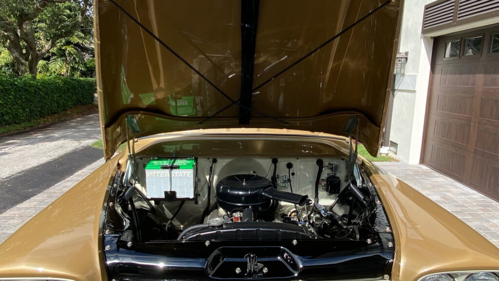 1958 Chevrolet Apache Pickup