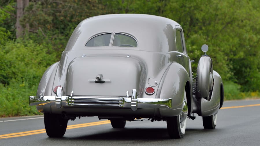 1937 Cord 812 Armored Beverly Sedan