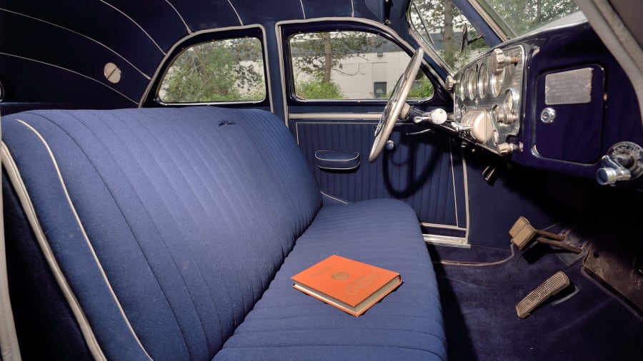 1937 Cord 812 Armored Beverly Sedan