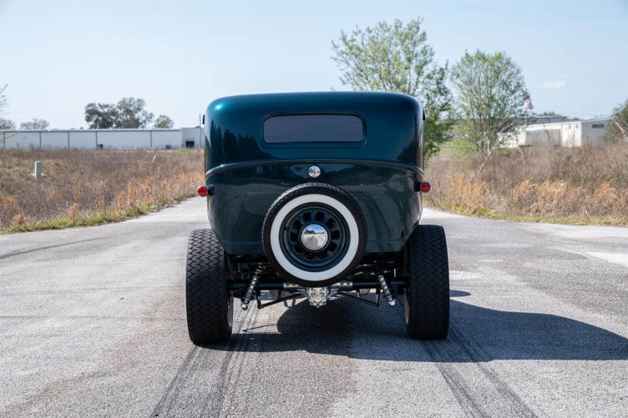 1932 Ford Custom Sedan