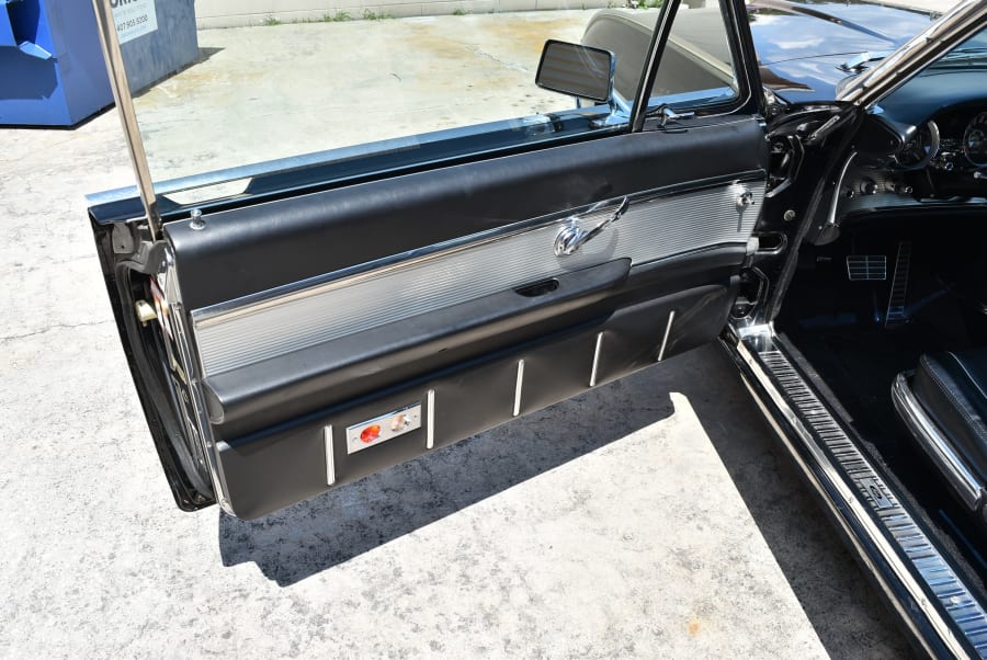 1963 Ford Thunderbird