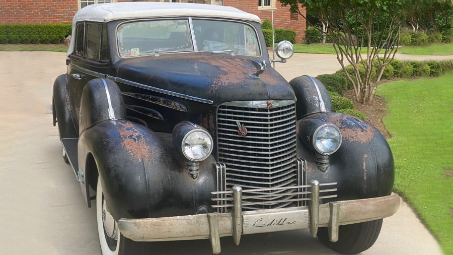 1939 Cadillac V-16 Convertible Sedan