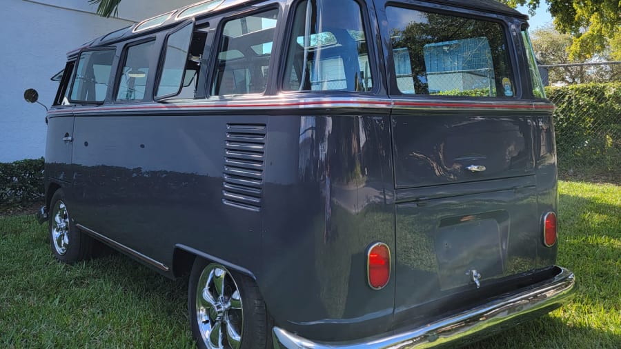 1974 Volkswagen Type II Bus