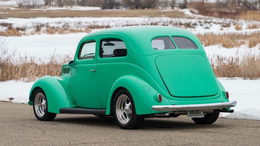1937 Ford Tudor Street Rod