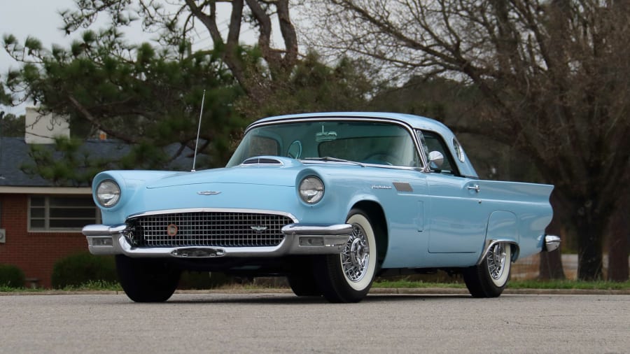 1957 Ford Thunderbird