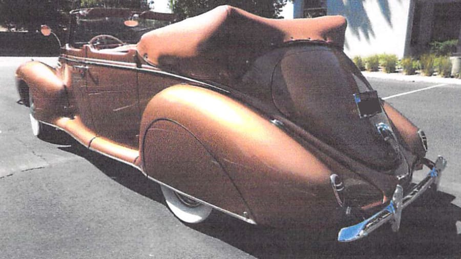 1939 Lincoln Zephyr Convertible Sedan