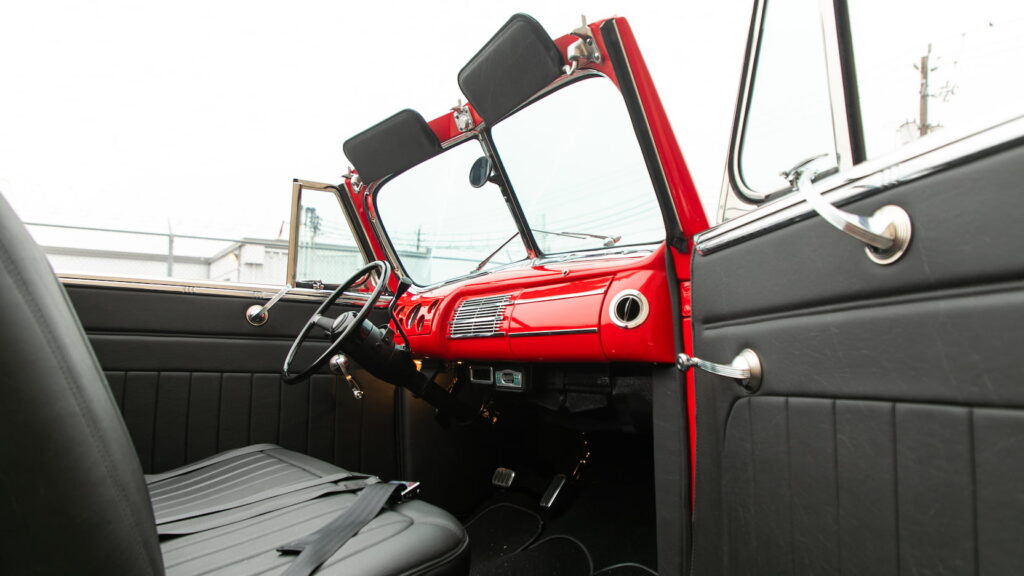 1940 Ford Deluxe Convertible Street Rod