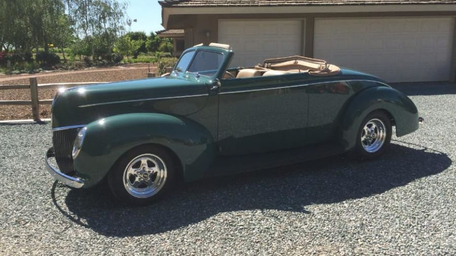 1939 Ford Deluxe Convertible