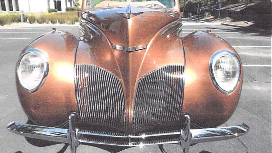 1939 Lincoln Zephyr Convertible Sedan