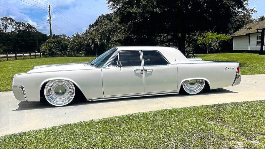1961 Lincoln Continental