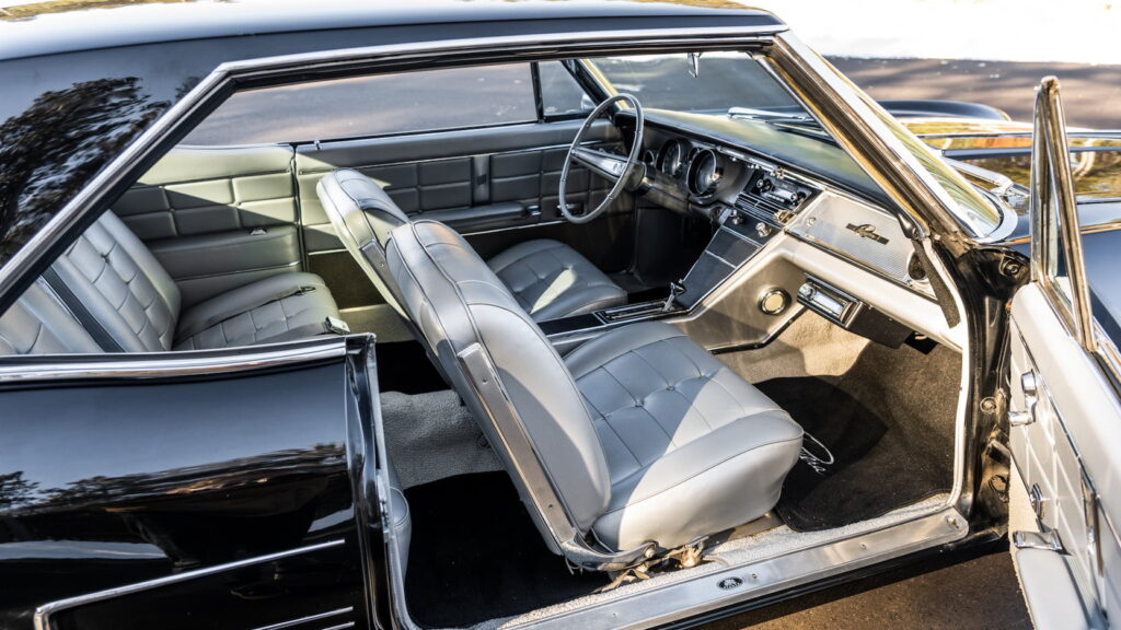 1963 Buick Riviera