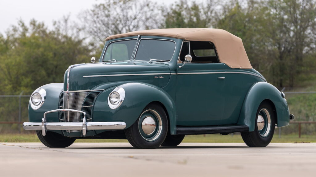 1940 Ford Deluxe Convertible