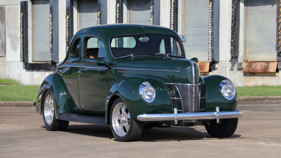 1940 Ford Deluxe Coupe Street Rod