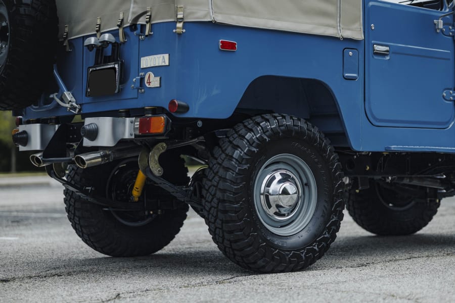 1971 Toyota FJ-40 Land Cruiser