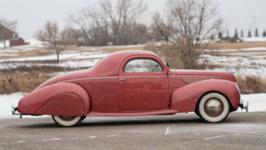 1938 Lincoln Zephyr Coupe