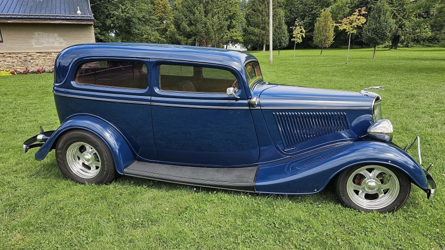 1934 Ford Sedan