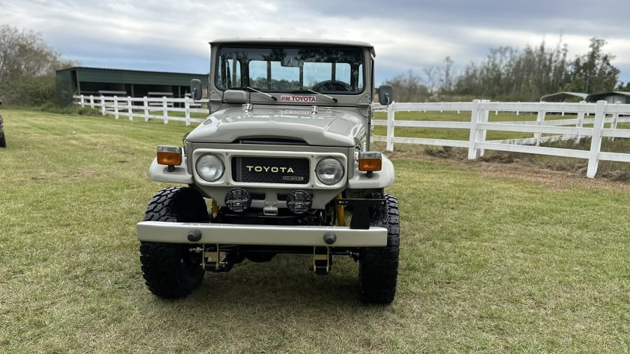 1981 Toyota HJ-47 Land Cruiser Pickup
