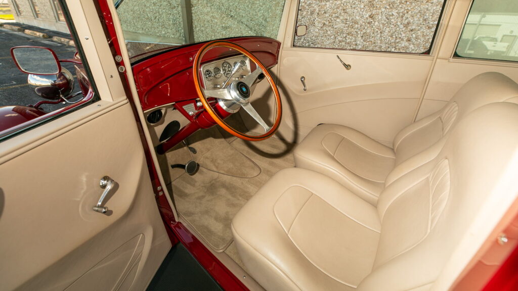 1932 Ford Tudor Street Rod