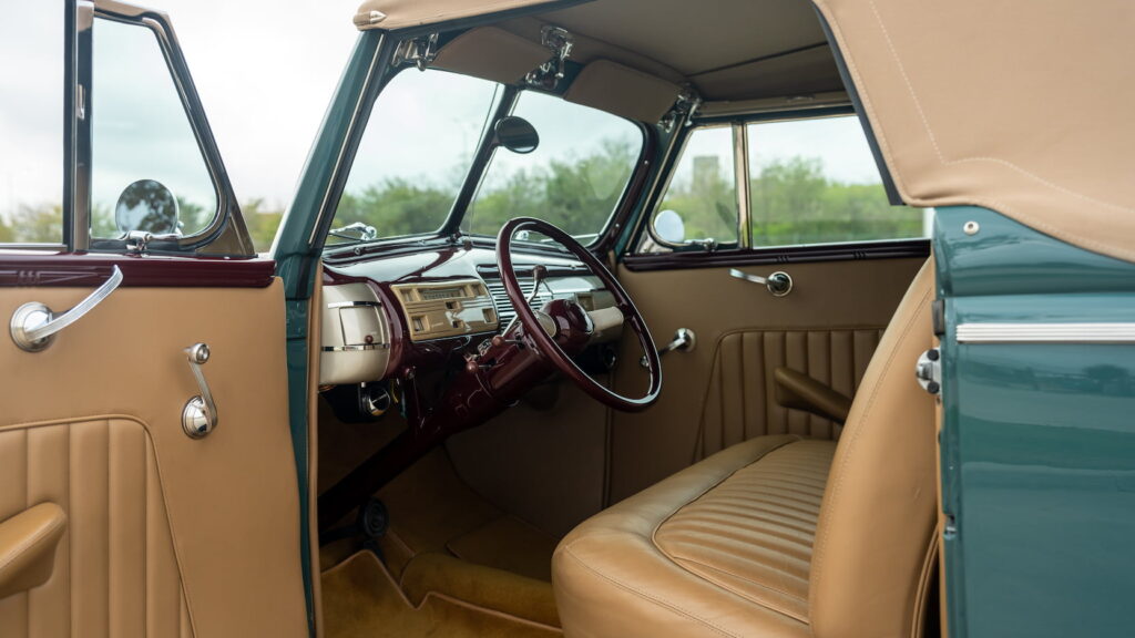 1940 Ford Deluxe Convertible