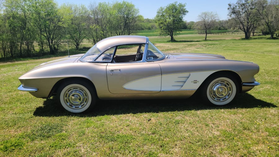 1961 Chevrolet Corvette Convertible
