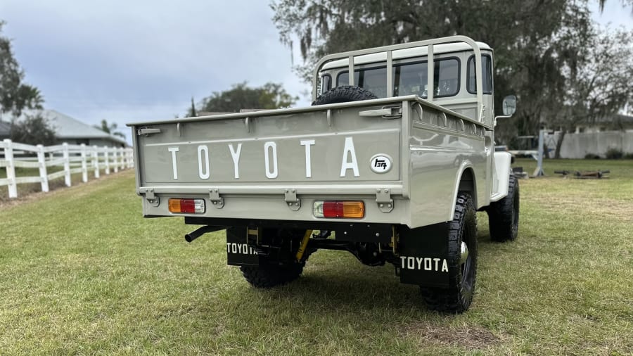 1981 Toyota HJ-47 Land Cruiser Pickup